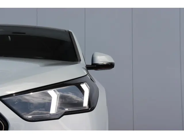 BMW X2 sDrive20i 2025 Benzine 3