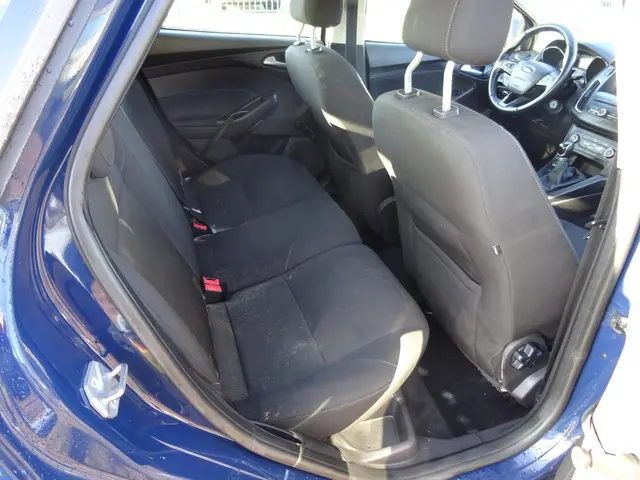 Ford Focus Wagon 1.0 Trend Edition 2015 Benzine 12