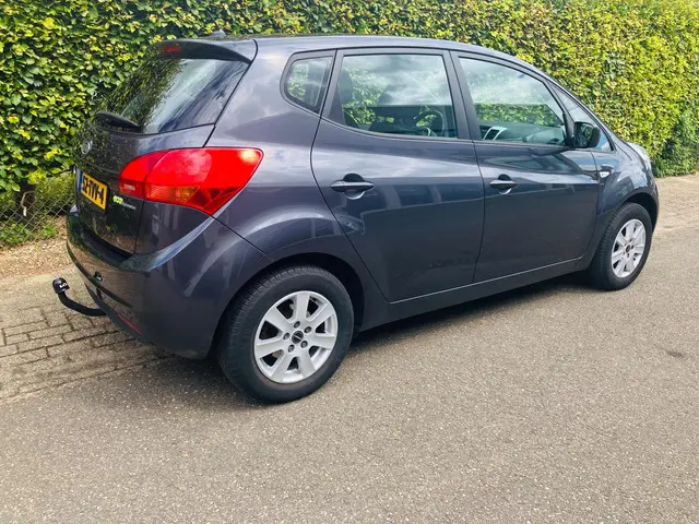 Kia Venga 1.4 CVVT Plus Pack 2012 Benzine 6