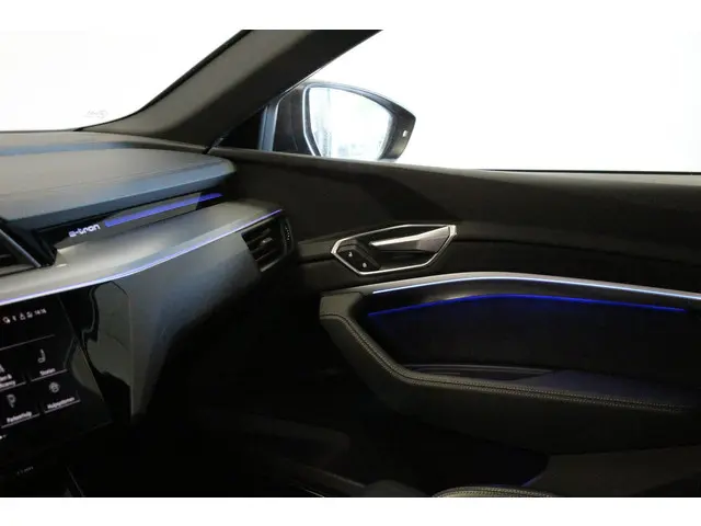 Audi e-tron S quattro 95 kWh 2020 Elektrisch 10