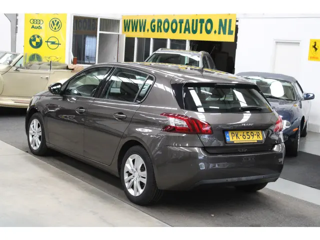 Peugeot 308 1.2 VTi Blue Lease 2013 Benzine 3