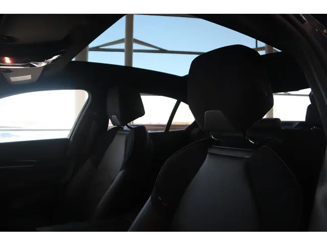 BMW 5 Serie Sedan 520i 2025 Benzine 25