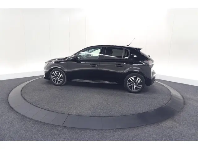Peugeot 208 PureTech 100 Allure Pack 2023 Benzine 65