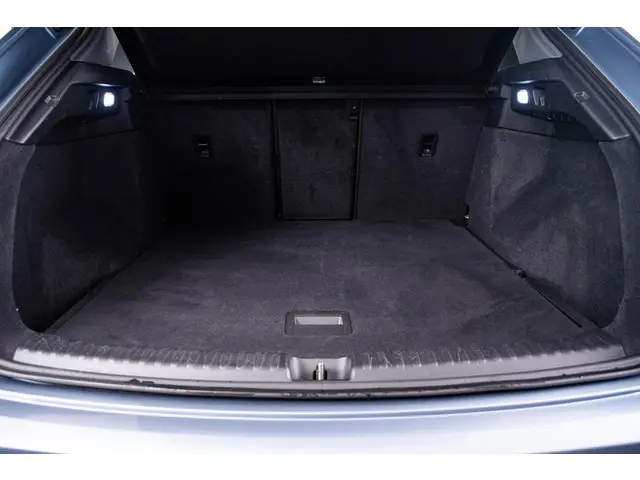 Audi Q4 e-tron 40 Edition 77 kWh 2022 Elektrisch 42