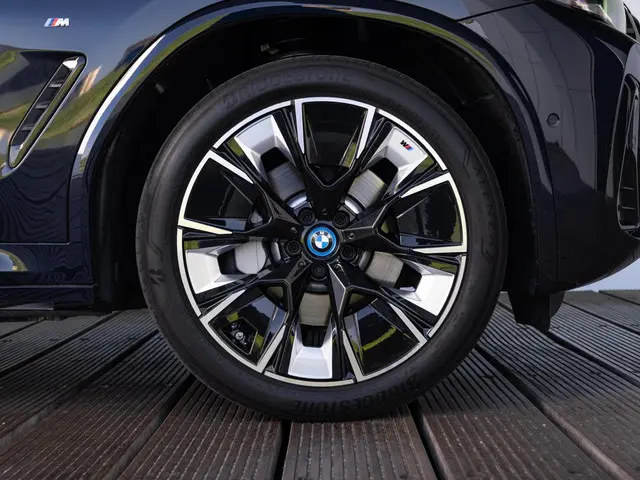 BMW iX3 High Executive 80 kWh 2022 Elektrisch 6