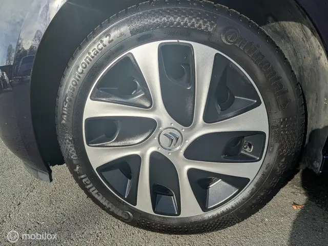 Citroën C3 1.2 VTi Collection 2013 Benzine 25