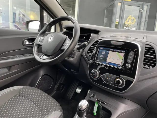 Renault Captur TCe 120 Intens 2017 Benzine 8