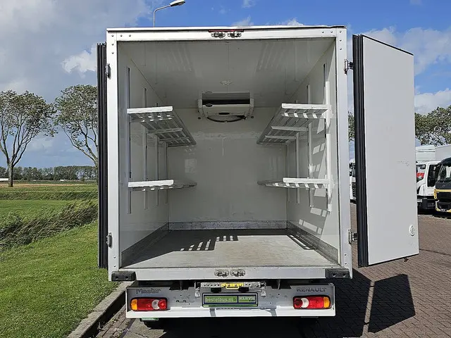 Renault Master 2.3 2019 Diesel 10