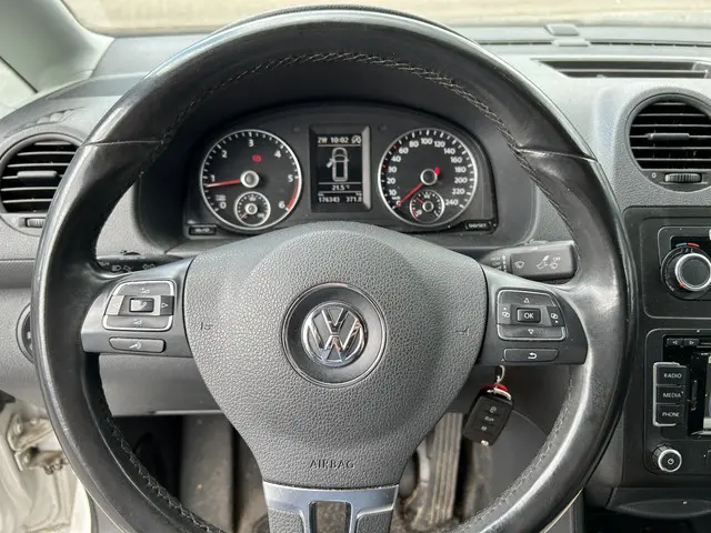 Volkswagen Caddy 1.6 TDI BMT 2013 Diesel 12