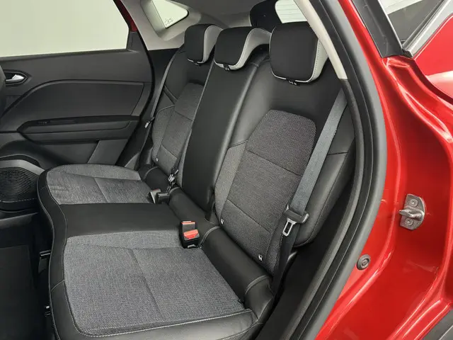 Renault Captur 1.0 TCe 90 techno 2024 Benzine 23