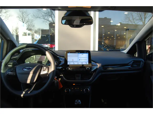 Ford Fiesta 1.1 Trend 2017 Benzine 24