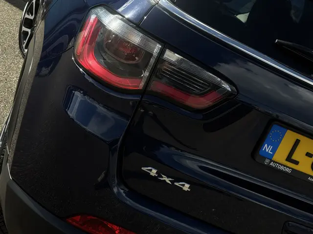 Jeep Compass 1.4 MultiAir Limited 4x4 2018 Benzine 14