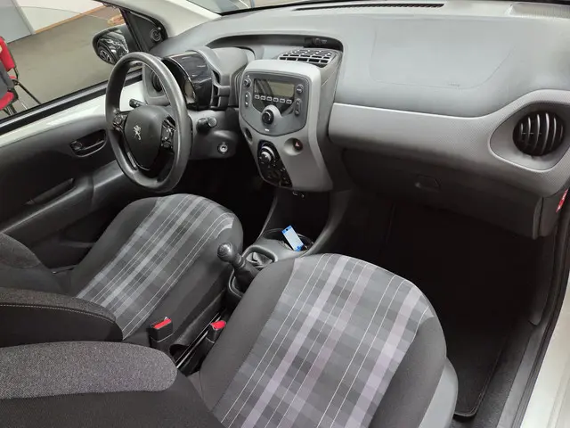 Peugeot 108 1.0 e-VTi Active 2020 Benzine 15