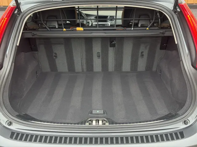 Volvo V60 Cross Country 2.0 T5 Summum 2016 Benzine 25