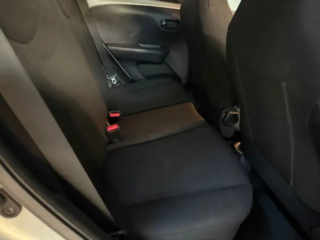 Peugeot 108 1.0 e-VTi Active Black Airco 2015 Benzine 14