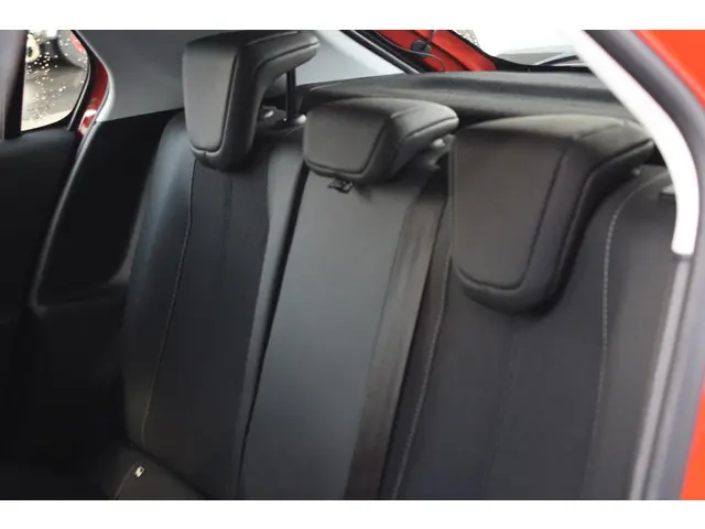 Opel Corsa-e Elegance 50 kWh 2022 Elektrisch 13