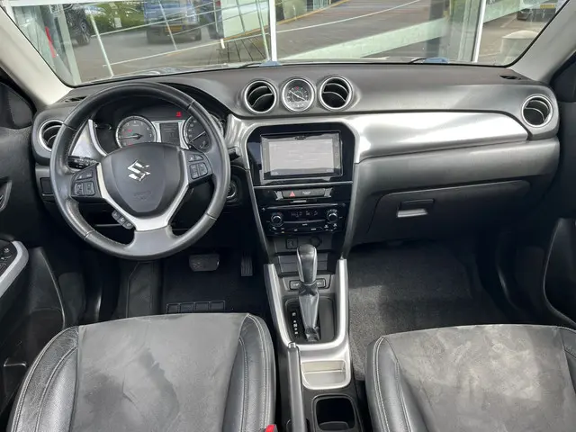 Suzuki Vitara 1.6 High Executive 2018 Benzine 6