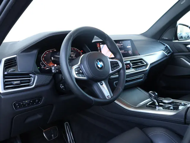 BMW X5 xDrive40i High Executive 2020 Benzine 19
