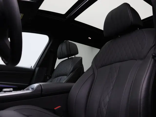 BMW X7 xDrive40i 2025 Benzine 34