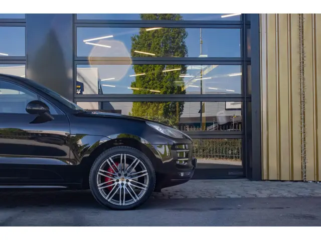 Porsche Macan 3.6 Turbo 2014 Benzine 12