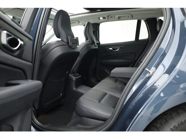 Volvo V60 2.0 T8 Inscription 2022 Hybride Benzine 29