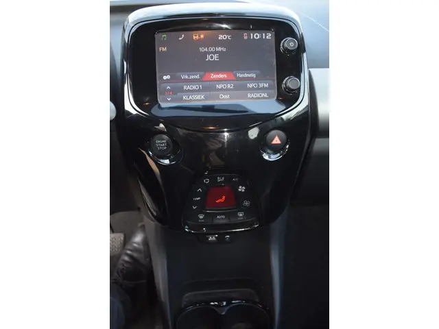 Peugeot 108 1.0 e-VTi Première 2014 Benzine 23