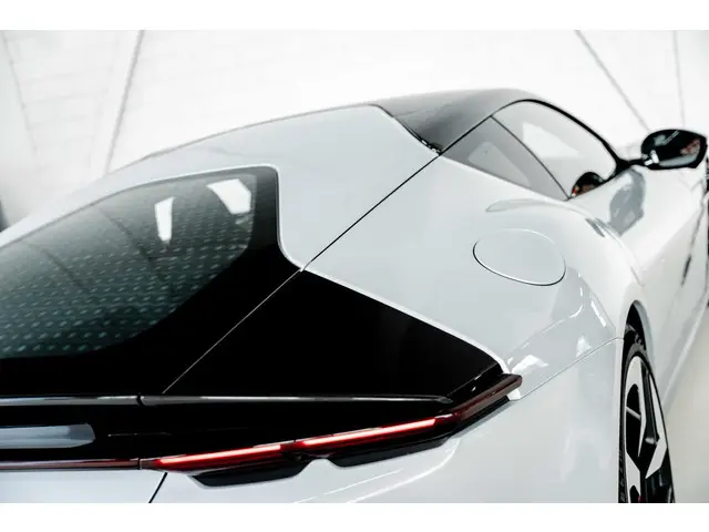 Ferrari 12Cilindri V12 2025 Benzine 8