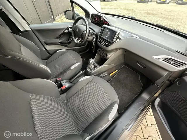 Peugeot 208 1.2 82PK STYLE | CRUISE | PDC | NAVI | 2015 Benzine 8