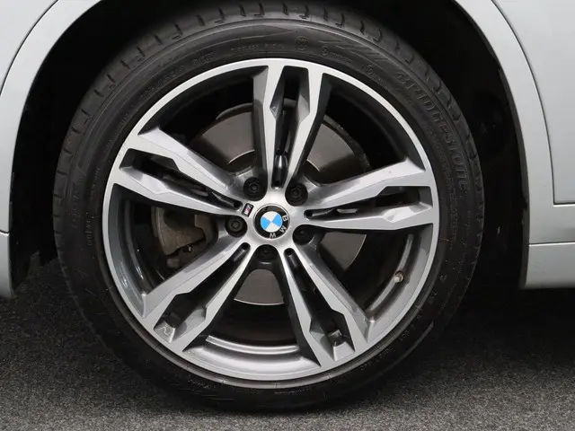 BMW X1 sDrive20i 2019 Benzine 6