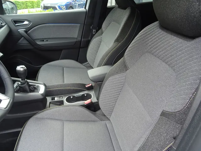 Mitsubishi ASX 1.3 DI-T Intense+ 2025 Hybride Benzine 15