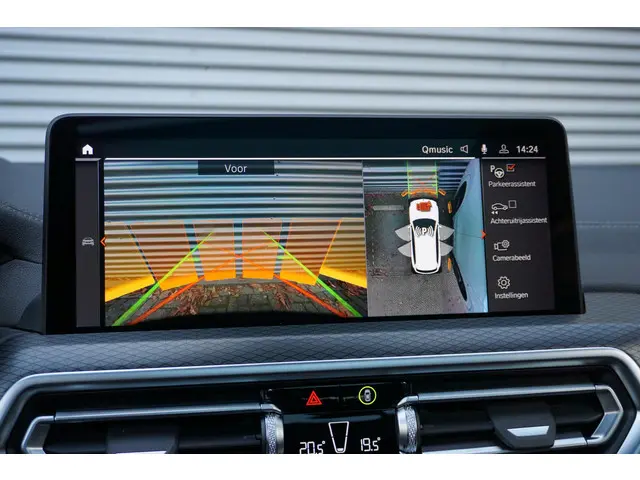 BMW iX3 80 kWh 2023 Elektrisch 17