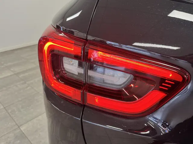 Renault Kadjar 1.3 TCe 140 Black Edition 2021 Benzine 32