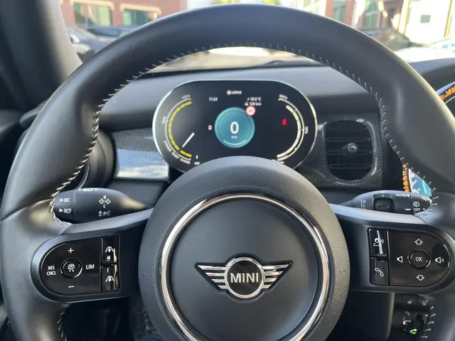 MINI Electric Mini spec.edit. yours 2022 Elektrisch 11