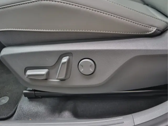 Kia EV3 Plus Advanced 81.4 kWh 2025 Elektrisch 18