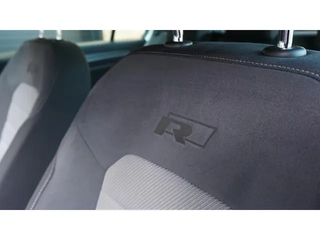 Volkswagen Golf 1.4 TSI 122pk 2x R-line 2014 Benzine 41