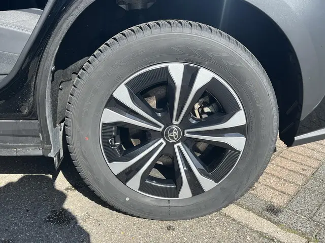 Toyota bZ4X Dynamic 71 kWh 2024 Elektrisch 11