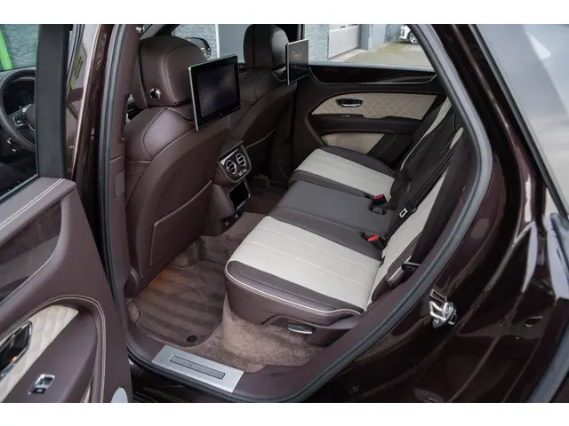 Bentley Bentayga 3.0 V6 Hybrid 2022 Hybride Benzine 73