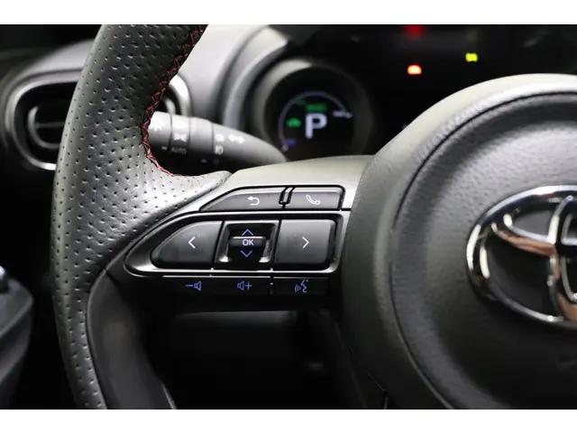 Toyota Yaris 1.5 Hybrid GR Sport, 2023 Hybride Benzine 16