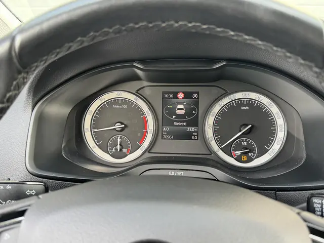 Škoda Karoq 1.0 TSI STYLE BUSINESS 2019 Benzine 21