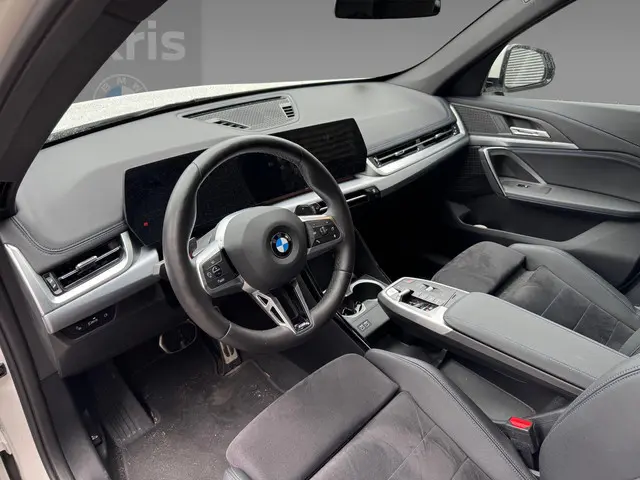BMW X1 sDrive18i 2023 Benzine 2