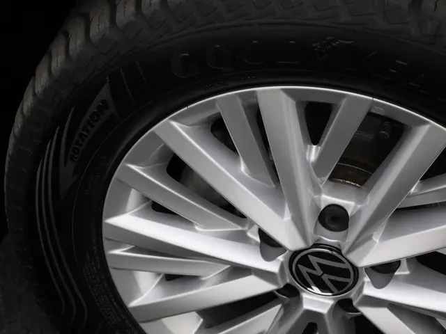 Volkswagen T-Roc 1.0TSI/116PK Life 2024 Benzine 24