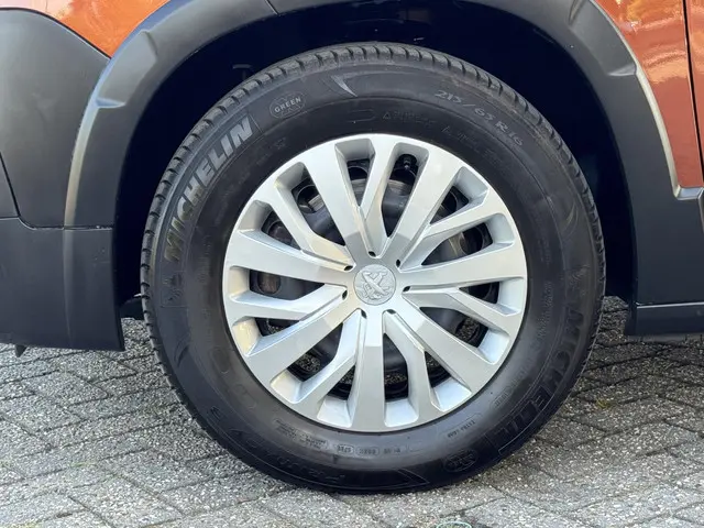 Peugeot Rifter 1.2 Puretech Active 2020 Benzine 14