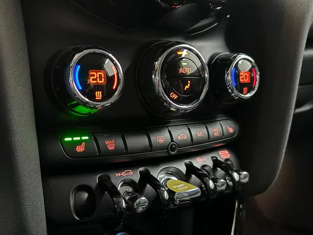 MINI Electric Mini Essential 33 kWh 2023 Elektrisch 21