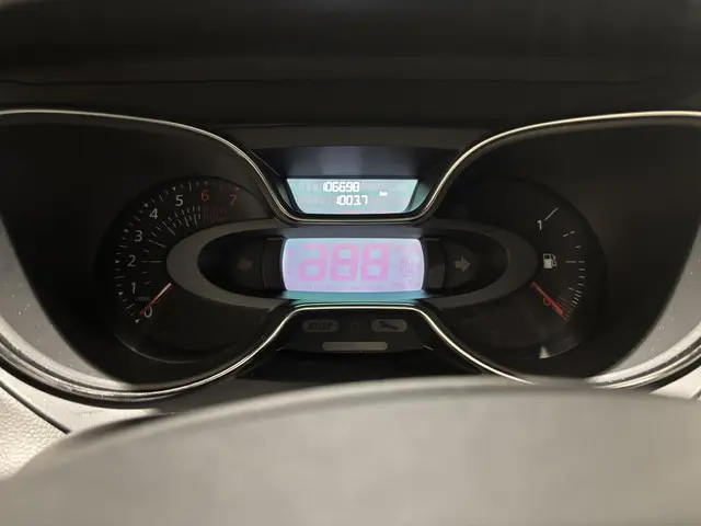 Renault Captur TCe Intens 2019 Benzine 21