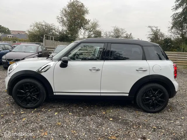 MINI Countryman 1.6 Cooper Knockout Edition 2015 Benzine 9