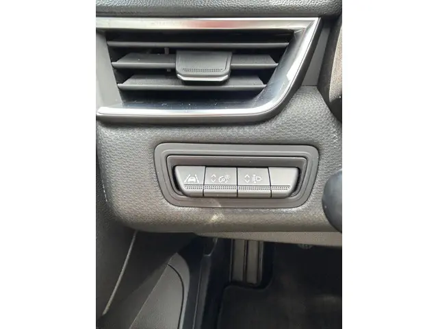 Renault Clio TCe 90 Intens 2022 Benzine 17