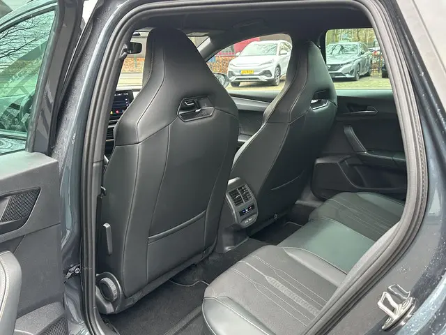 CUPRA Leon 1.4 eTSI PHEV FR 2022 Benzine 12