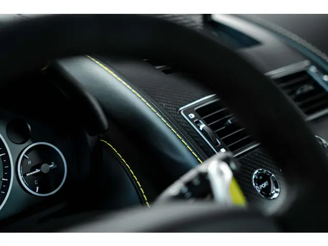 Aston Martin V12 Vantage S 2014 Benzine 39