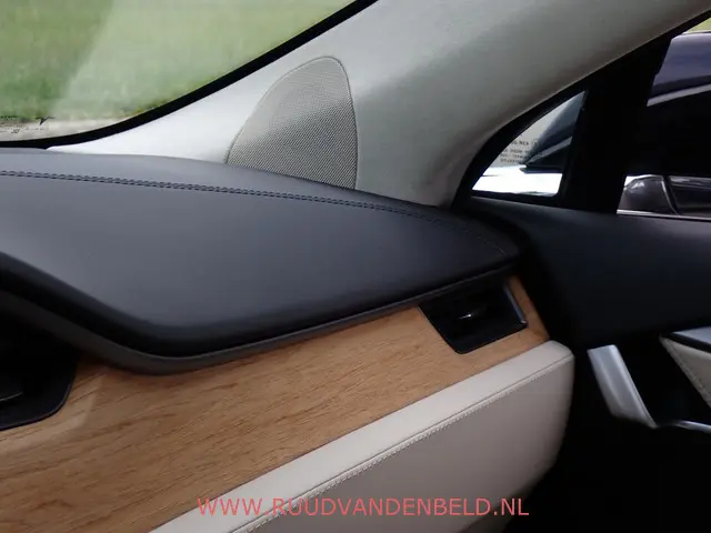 Tesla Model S 75D 2018 Elektrisch 31