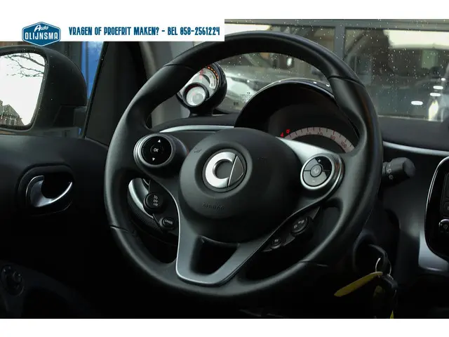 Smart Fortwo EQ Comfort PLUS 18 kWh 2019 Elektrisch 4